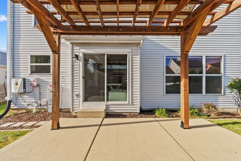 Tiny photo for 531 Hillcrest Drive, Bolingbrook, IL 60440 (MLS # 12503083)