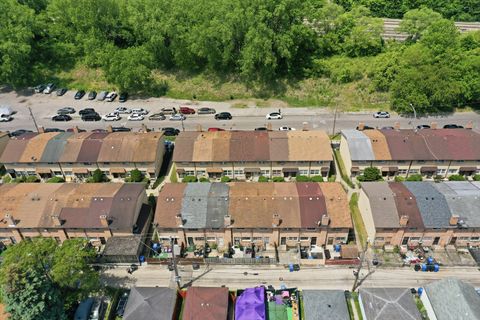 Tiny photo for 1140 E 81st Street #F, Chicago, IL 60619 (MLS # 12619404)
