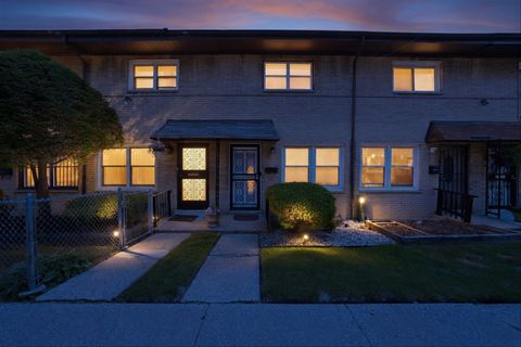 Tiny photo for 1140 E 81st Street #F, Chicago, IL 60619 (MLS # 12619404)