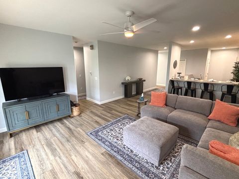 Tiny photo for 3792 Thornhill Circle #3792, Champaign, IL 61822 (MLS # 12629095)