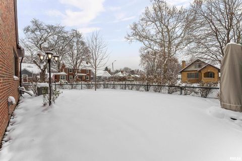 Tiny photo for 2434 29TH Street, Moline, IL 61265 (MLS # QC4269754)