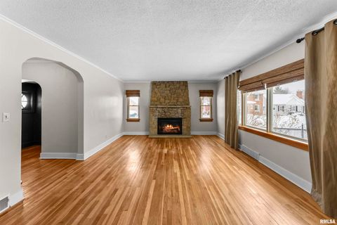 Tiny photo for 2434 29TH Street, Moline, IL 61265 (MLS # QC4269754)