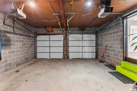 Tiny photo for 2434 29TH Street, Moline, IL 61265 (MLS # QC4269754)