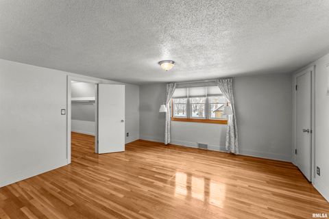 Tiny photo for 2434 29TH Street, Moline, IL 61265 (MLS # QC4269754)