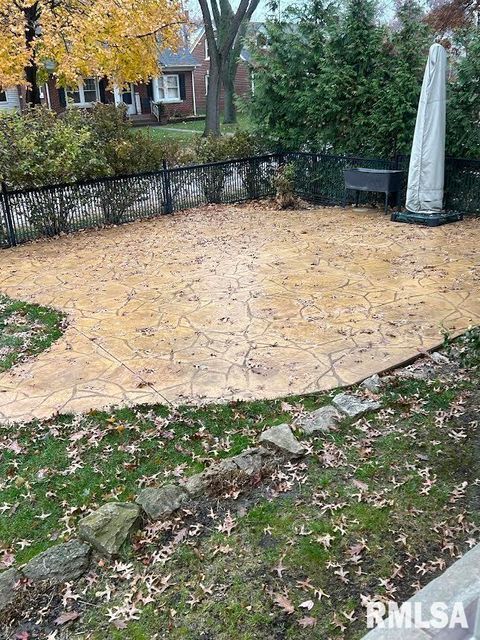 Tiny photo for 2434 29TH Street, Moline, IL 61265 (MLS # QC4269754)