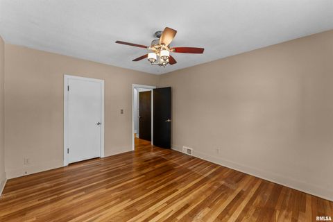 Tiny photo for 2434 29TH Street, Moline, IL 61265 (MLS # QC4269754)