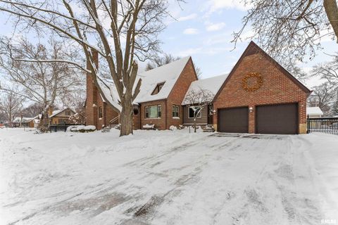 Tiny photo for 2434 29TH Street, Moline, IL 61265 (MLS # QC4269754)