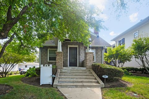 Photo of 610 N Washington Street #2-2, Naperville, IL 60563 (MLS # 12626648)