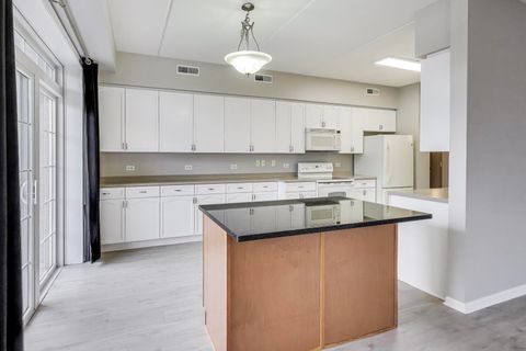 Tiny photo for 190 W Johnson Street #303, Palatine, IL 60067 (MLS # 12513491)