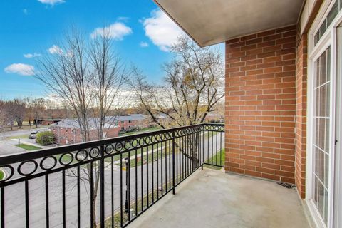 Tiny photo for 190 W Johnson Street #303, Palatine, IL 60067 (MLS # 12513491)
