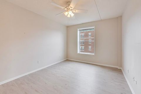 Tiny photo for 190 W Johnson Street #303, Palatine, IL 60067 (MLS # 12513491)