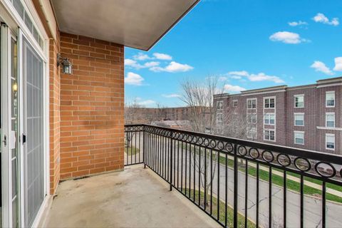 Tiny photo for 190 W Johnson Street #303, Palatine, IL 60067 (MLS # 12513491)