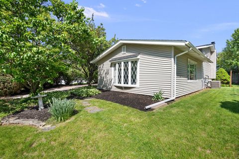 Tiny photo for 1511 Parklane Drive, Bettendorf, IA 52722 (MLS # 12630906)