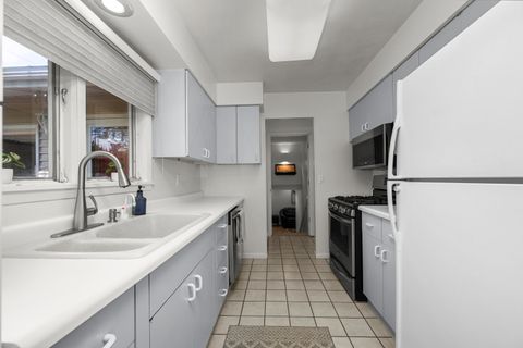 Tiny photo for 1511 Parklane Drive, Bettendorf, IA 52722 (MLS # 12630906)