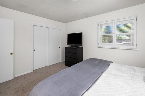 Tiny photo for 1511 Parklane Drive, Bettendorf, IA 52722 (MLS # 12630906)