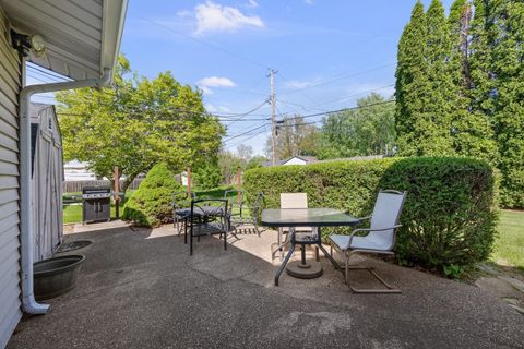 Tiny photo for 1511 Parklane Drive, Bettendorf, IA 52722 (MLS # 12630906)