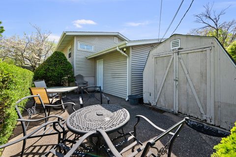 Tiny photo for 1511 Parklane Drive, Bettendorf, IA 52722 (MLS # 12630906)