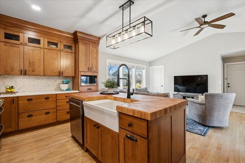 Tiny photo for 1571 Amos Bennett Street, Grayslake, IL 60030 (MLS # 12612720)