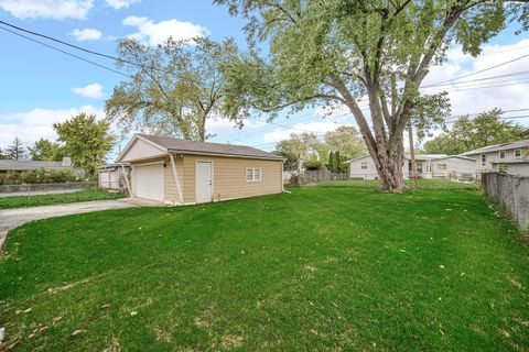 Tiny photo for 157 Austin Avenue, Carpentersville, IL 60110 (MLS # 12501174)