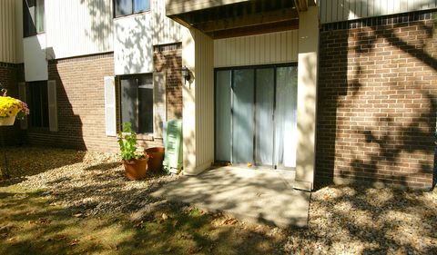 Tiny photo for 521 73rd Street #105, Downers Grove, IL 60516 (MLS # 12489486)