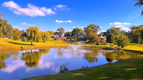 Tiny photo for 521 73rd Street #105, Downers Grove, IL 60516 (MLS # 12489486)