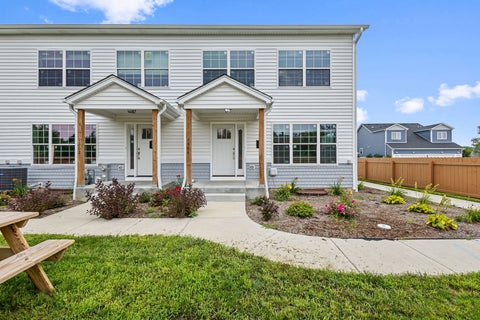 Photo of 1364 Greenbrook Court, Hanover Park, IL 60133 (MLS # 12721675)