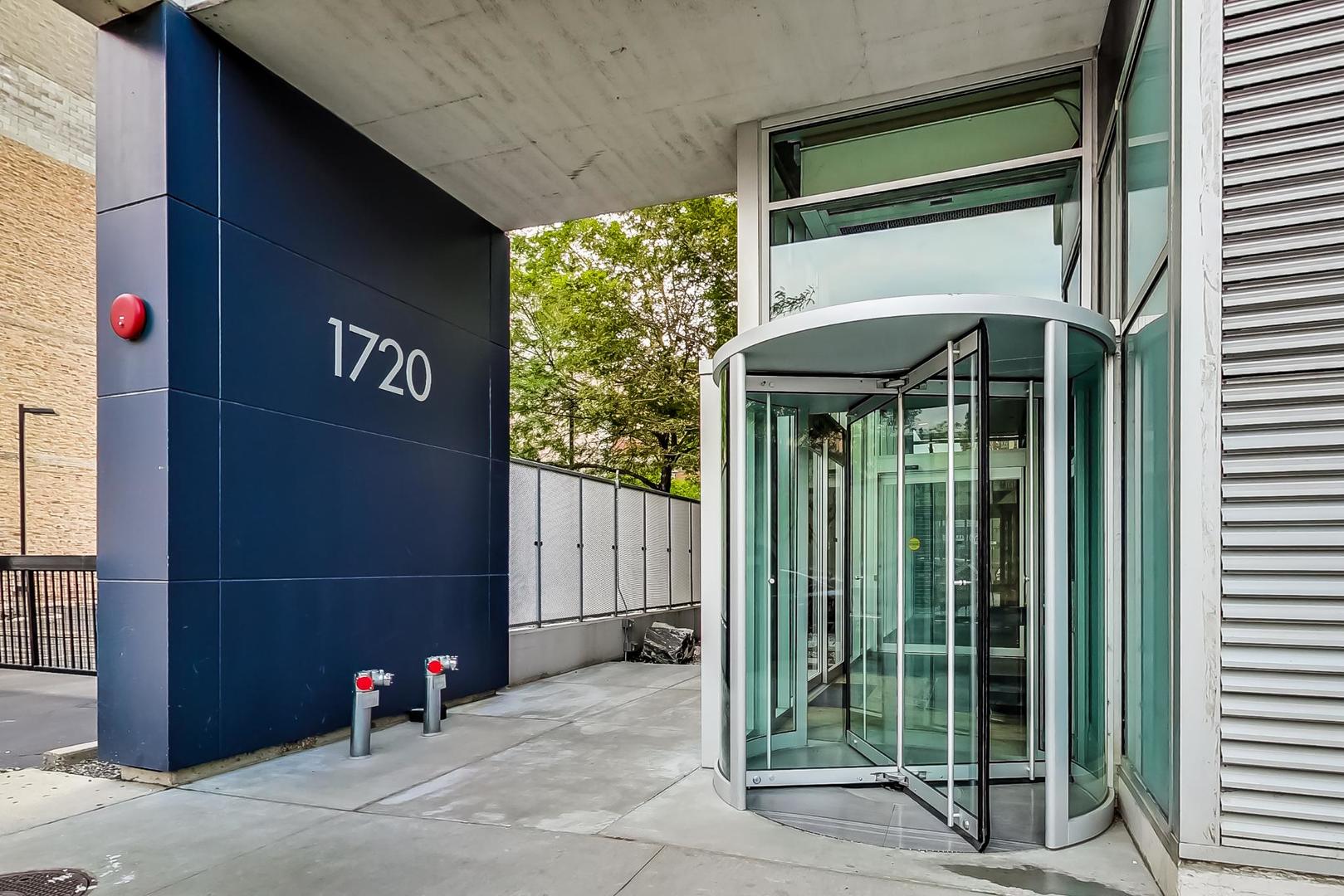 1720 S Michigan Avenue 2115