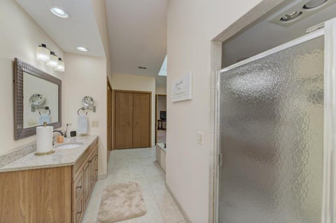 Tiny photo for 81 Country Club Drive, Bloomingdale, IL 60108 (MLS # 12583404)