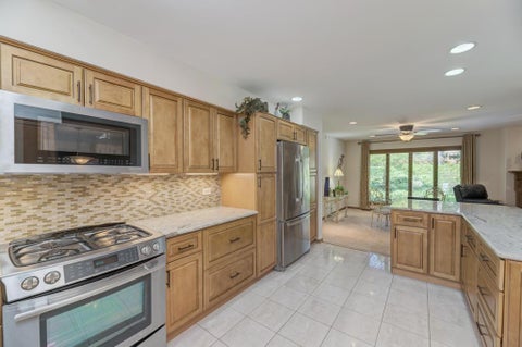Tiny photo for 81 Country Club Drive, Bloomingdale, IL 60108 (MLS # 12583404)