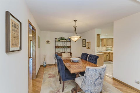 Tiny photo for 81 Country Club Drive, Bloomingdale, IL 60108 (MLS # 12583404)