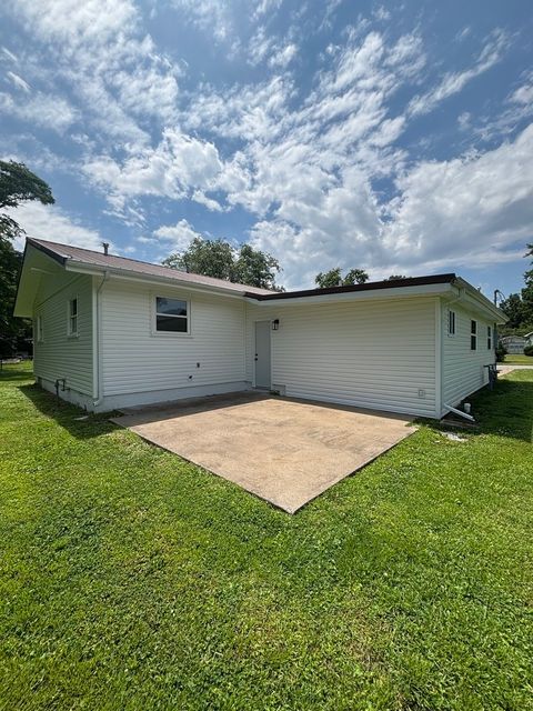 Tiny photo for 208 Dorris Drive, Metropolis, IL 62960 (MLS # 12571614)