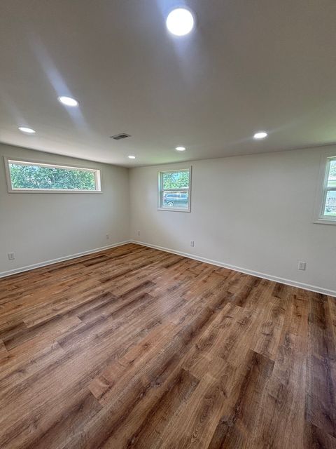 Tiny photo for 208 Dorris Drive, Metropolis, IL 62960 (MLS # 12571614)