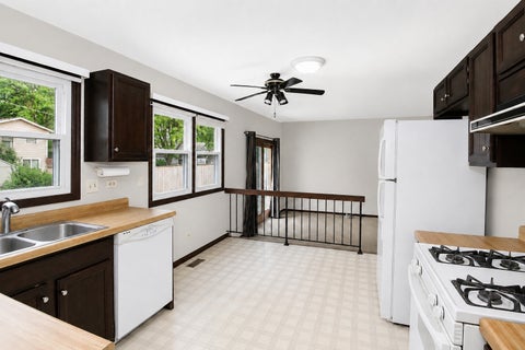 Tiny photo for 107 S Elroy Avenue, Bartlett, IL 60103 (MLS # 12742596)
