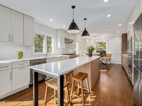 Tiny photo for 805 S Adams Street, Hinsdale, IL 60521 (MLS # 12620633)