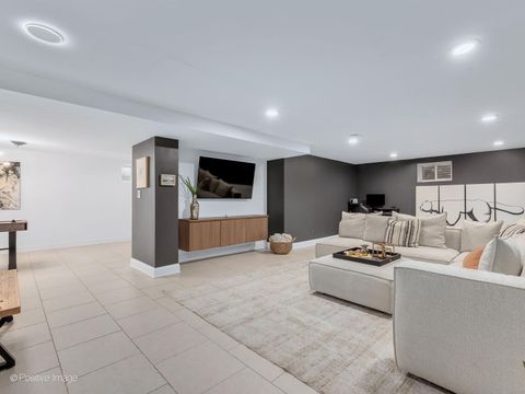 Tiny photo for 805 S Adams Street, Hinsdale, IL 60521 (MLS # 12620633)