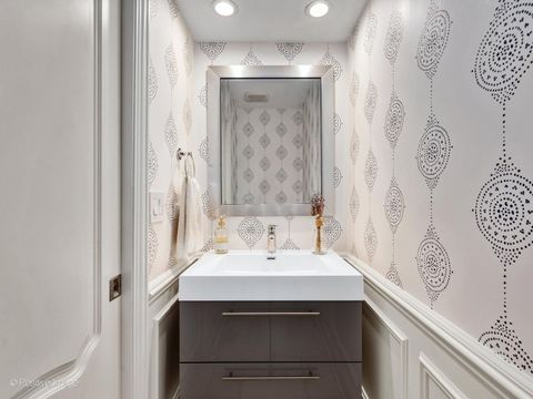 Tiny photo for 805 S Adams Street, Hinsdale, IL 60521 (MLS # 12620633)