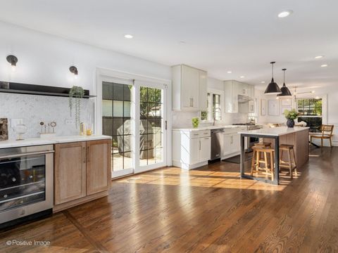 Tiny photo for 805 S Adams Street, Hinsdale, IL 60521 (MLS # 12620633)