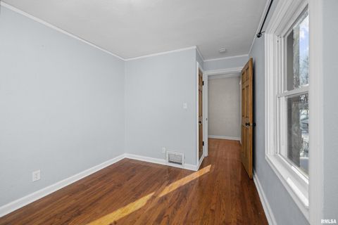 Tiny photo for 602 S 9TH Street, Clinton, IA 52372 (MLS # 12563442)