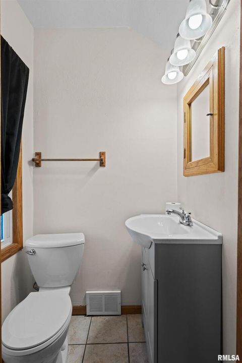 Tiny photo for 602 S 9TH Street, Clinton, IA 52372 (MLS # 12563442)