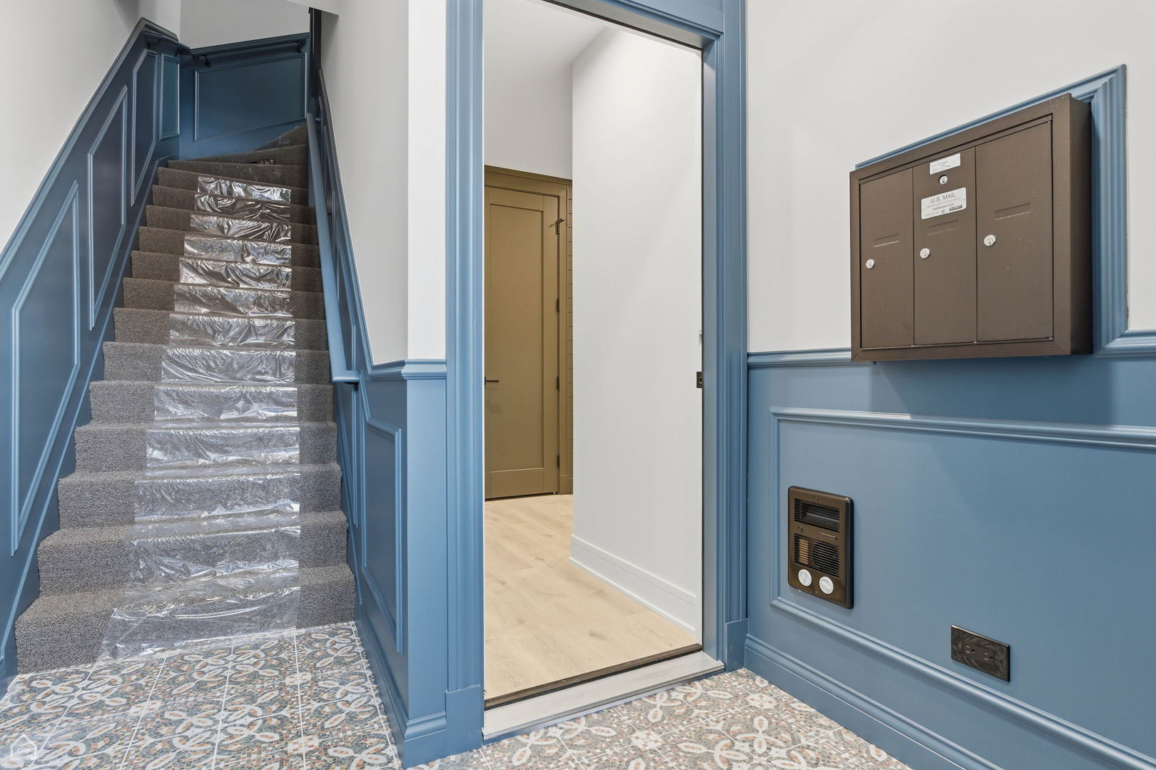 2126 W Thomas Street