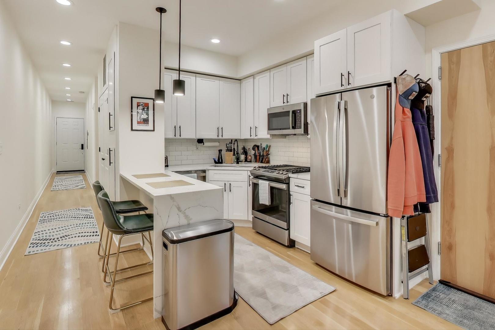 1811 S Laflin Street 2