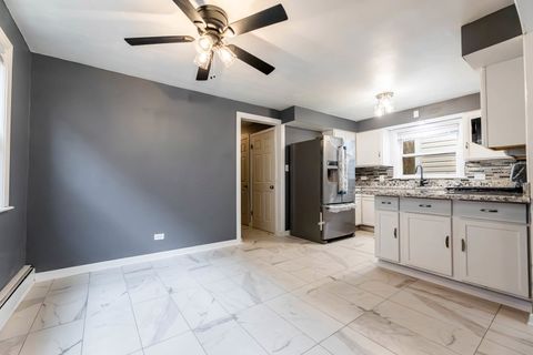 Tiny photo for 6519 S Oakley Avenue, Chicago, IL 60636 (MLS # 12633630)
