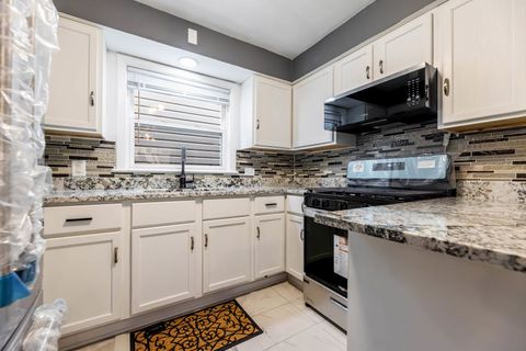 Tiny photo for 6519 S Oakley Avenue, Chicago, IL 60636 (MLS # 12633630)