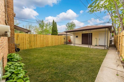 Tiny photo for 6519 S Oakley Avenue, Chicago, IL 60636 (MLS # 12633630)