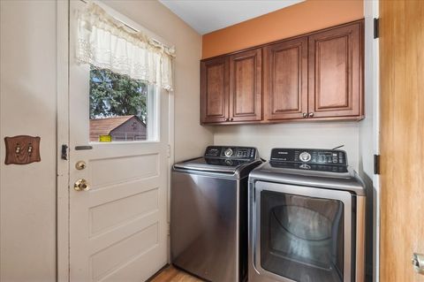 Tiny photo for 234 Peach Tree Lane, Elk Grove Village, IL 60007 (MLS # 12562789)