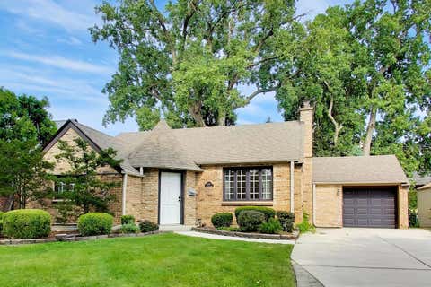 Photo of 427 S Western Avenue, Park Ridge, IL 60068 (MLS # 12706248)