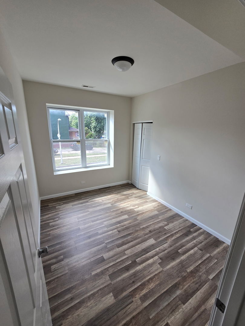 5223 W Washington Boulevard 5223-2