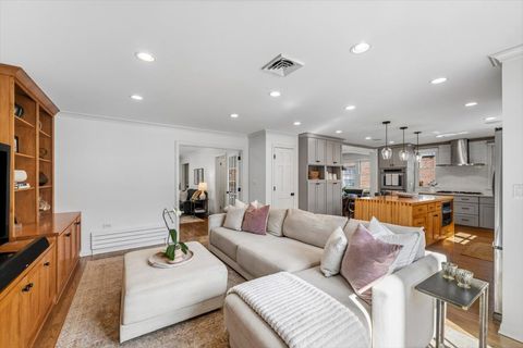 Tiny photo for 2121 Greenwood Avenue, Wilmette, IL 60091 (MLS # 12594038)