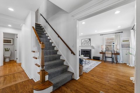 Tiny photo for 2121 Greenwood Avenue, Wilmette, IL 60091 (MLS # 12594038)