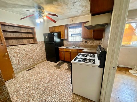 Tiny photo for 9527 S Parnell Avenue, Chicago, IL 60628 (MLS # 12543694)